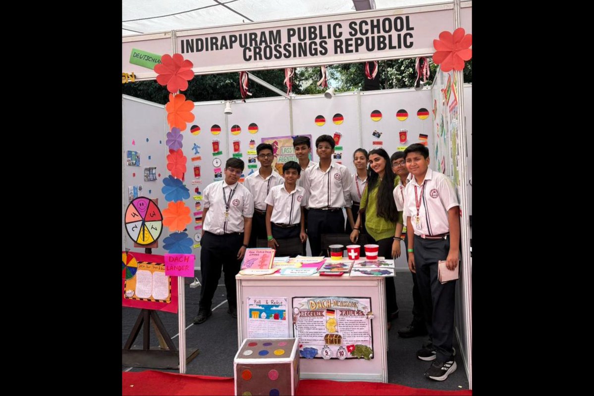 Indirapuram Public School, Crossings Republik tweet media