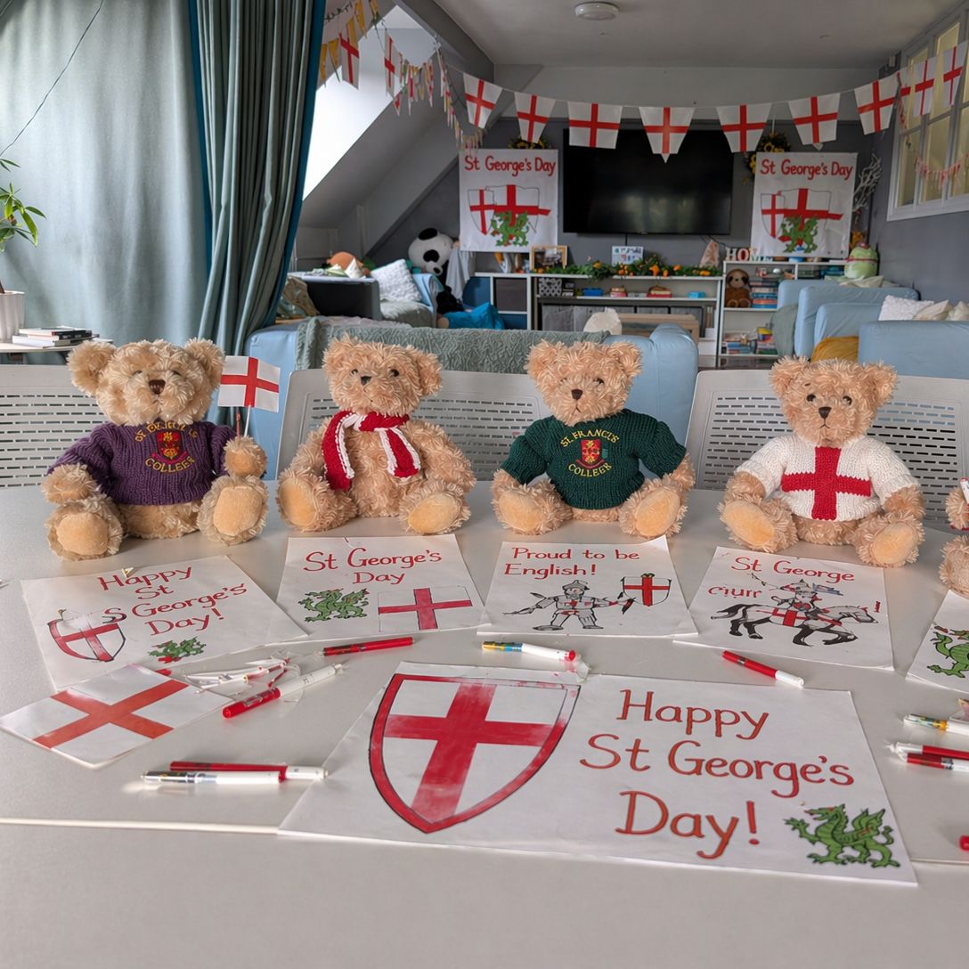 sfc_boarding's tweet photo. Today in boarding, we celebrated St George's Day with a wonderful mix of creativity, community and a touch of tradition.

From themed activities to students coming together to share stories and laughter, it was fantastic to see the house full of energy and spirit. https://t.co/lauYr6LOLd