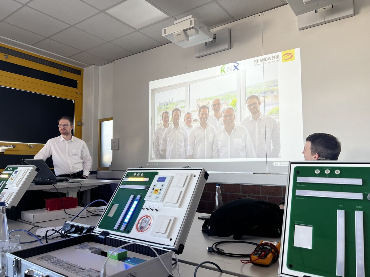 Futurasmus KNX Group - EN tweet media