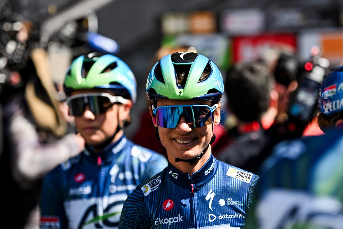 flechewallonne's tweet photo. 👏 Elle a participé hier à sa 16ème et dernière #FWwomen qu'elle a terminé à 11 reprises dans le top 10, un grand coup de chapeau à Ashleigh Moolman-Pasio !

👏 Yesterday she took part in her 16th and final #FWwomen, having finished in the top 10 on 11 occasions – huge credit to Ashleigh Moolman-Pasio!