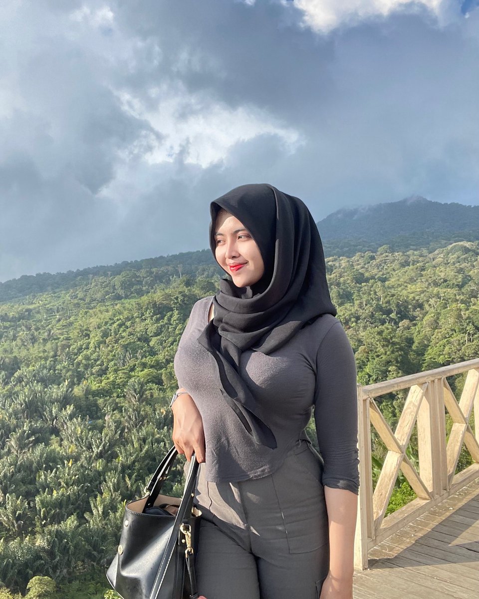 sareenaa 💗 tweet media