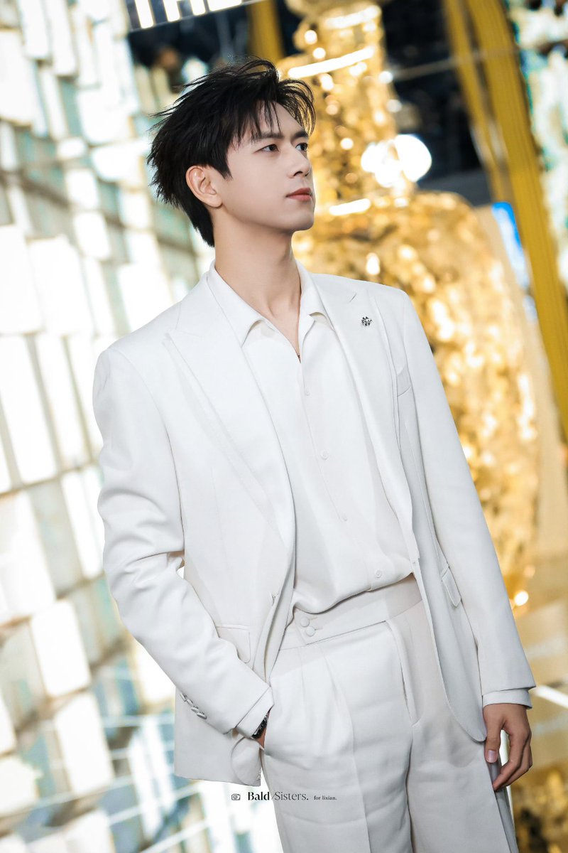 li xian 李现 source tweet media