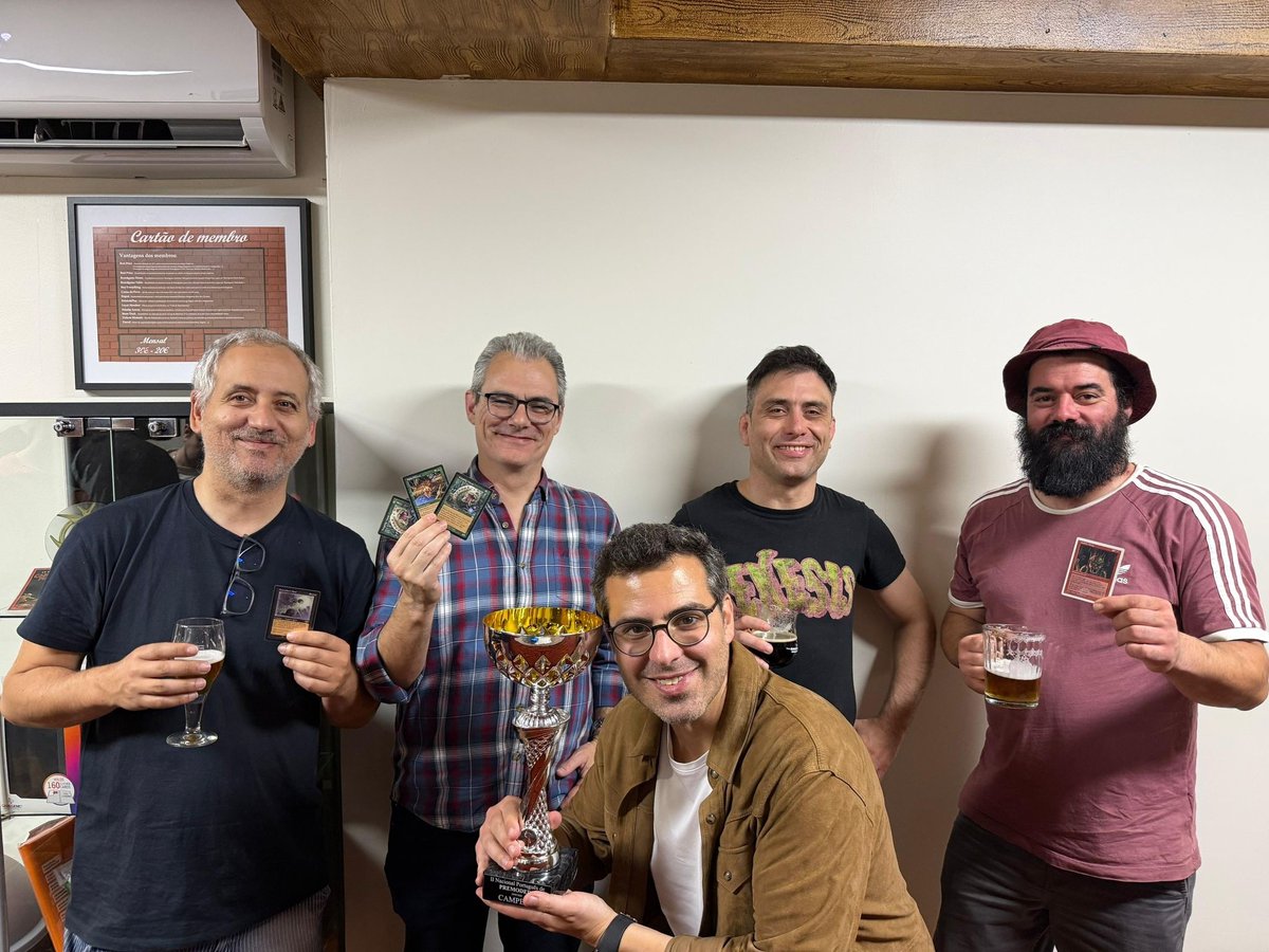 Terça-feira premoderna na Taberna Topdeck!!
Noite de malhar os campeões nacionais Premodern Portugal .
Apesar de algumas ausências, fruto da LWPP, vários amigos lutaram pelo título de campeão semanal

🥇 João Osório
🥈 Vitor Silva
🥉 Nuno Marques
4️⃣ Luís Pedro Santos

#premodern
