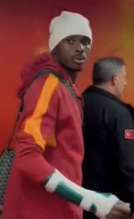 yes context tweet media