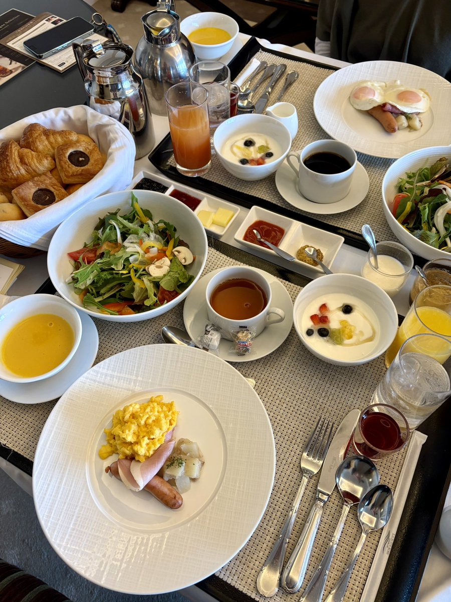 ami_ami_0801's tweet photo. 母と2人で3年振りの神戸旅行🚢
何度行っても素敵な場所✨
色々行って疲れ果てたけど、楽しかった！
また行きたいなぁ🥰 https://t.co/KXkmM13PRG