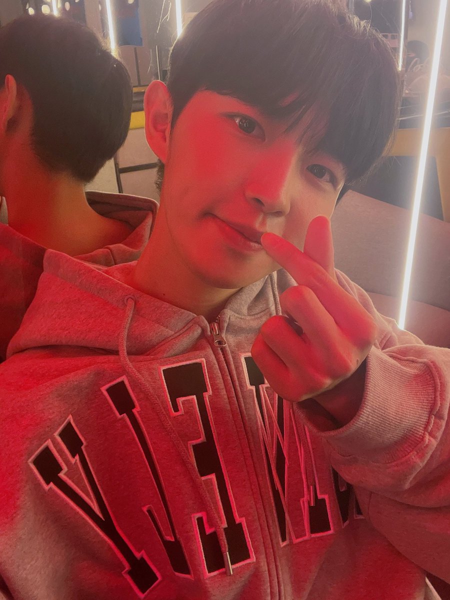 년짼 아카이브 tweet media