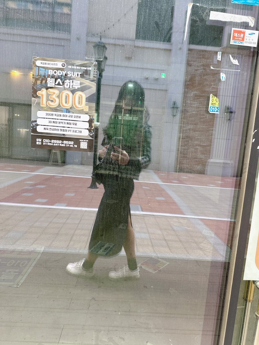 혜D tweet media