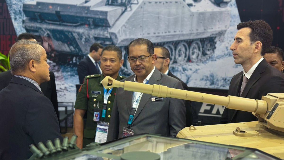 Defence_IDA's tweet image. FNSS showcased a range of advanced defence systems at DSA &amp;amp; NATSEC ASIA 2026, held in Kuala Lumpur, Malaysia from 20 to 23 April 2026, highlighting its latest capabilities in armoured and tactical vehicle solutions.

#DSA2026 #IDA @FNSS_Savunma #MALAYSIA