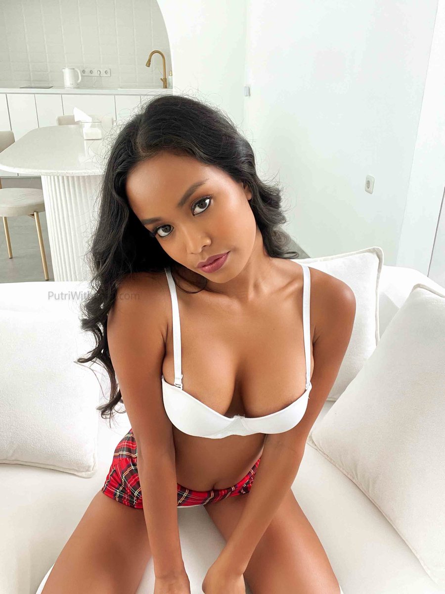 Putri Cinta tweet media