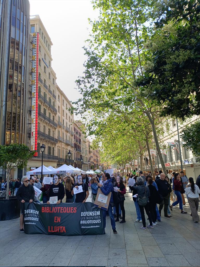 Defensem Biblios Bcn tweet media