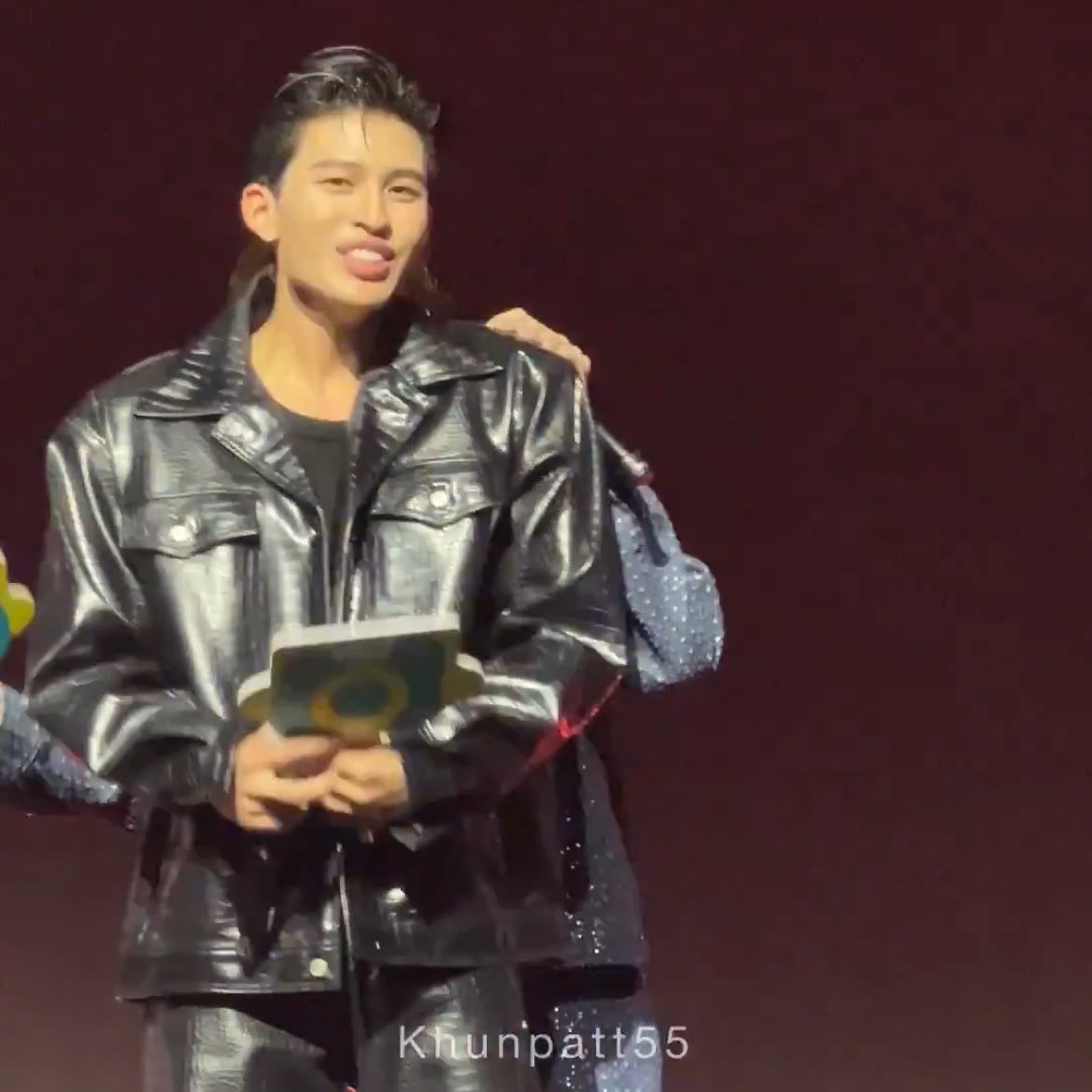 Where is phuwin? He suddenly disappeared.