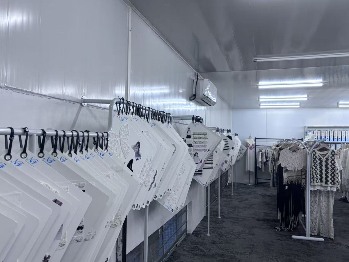 TogeWang63213's tweet image. Embroidery factory by Nextfashion Trimming &amp;amp; Lace: 150 workers, 5000㎡ workshop, 24 yrs experience.  📧 Contact: sales88@nextfashion2.com 📷 Website: nftrimming.com #embroidery #lace #trims #textile #oem #odm