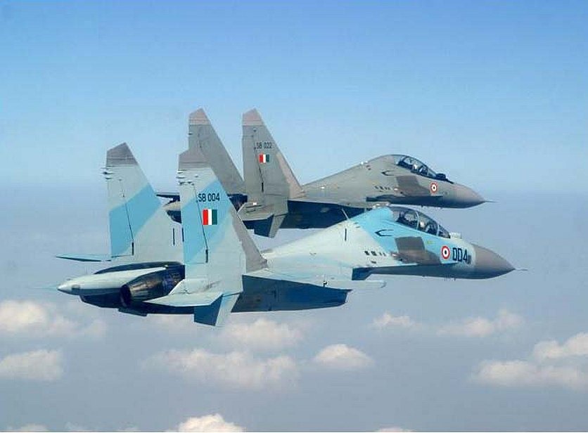 NewsIADN's tweet image. 📸 The Sukhoi Su-30K 🇮🇳 

Su-30K fighter jets played a pivotal role as an interim backbone of the #IAF in the late 1990s and early 2000s, serving as a placeholder until the more advanced Su-30MKI variants were ready. #IADN