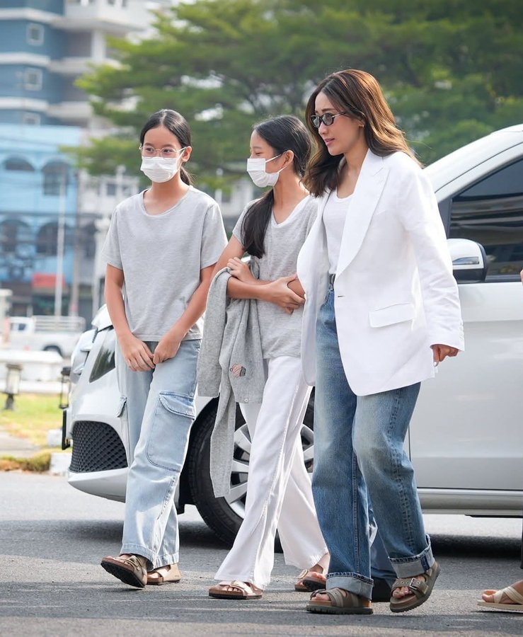 แมวเกเร tweet media