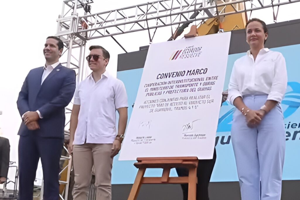 Teimen99's tweet photo. @PrefGuayas @marcelaguinaga Y TODO ESTO POR ESE QUINTO PUENTE 
Q NOBOA QUIERE COMO SEA ESE  DISQUE "OBRA "
OTRO ATRACO MAS DE NOBOA ESTA VEZ A GUAYAQUIL 

PASARÁ LO MISMO CON LO DE  93 HECTÁREAS DE LA  LIBERTAD???

Q DESCARADOS TAN MISERABLES https://t.co/wpG5JhHkqT
