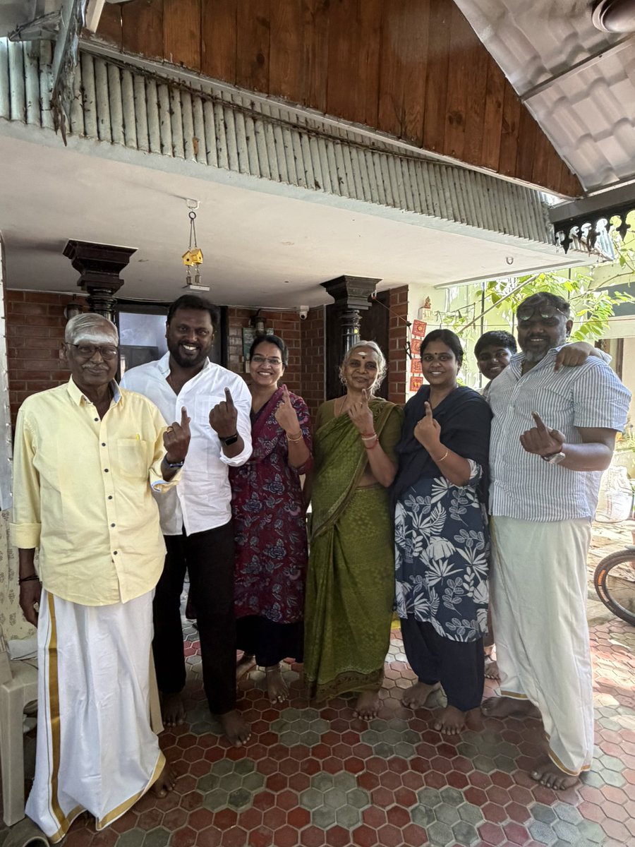 PackiaSe's tweet photo. #சீமானோடு_தமிழ்நாடு
#வெல்வான்_விவசாயி https://t.co/IbOUuKqnLI