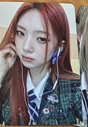 photocards of yeeun from the unchild pop-up store!