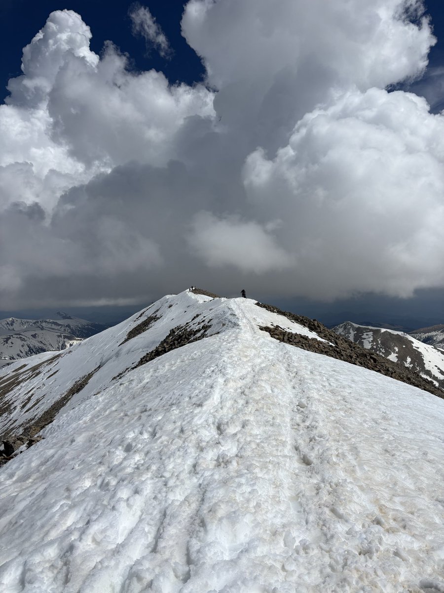 MrocavilRoca's tweet photo. El Pirineu una part del nostre país espectacular!!! https://t.co/447nqXijO9