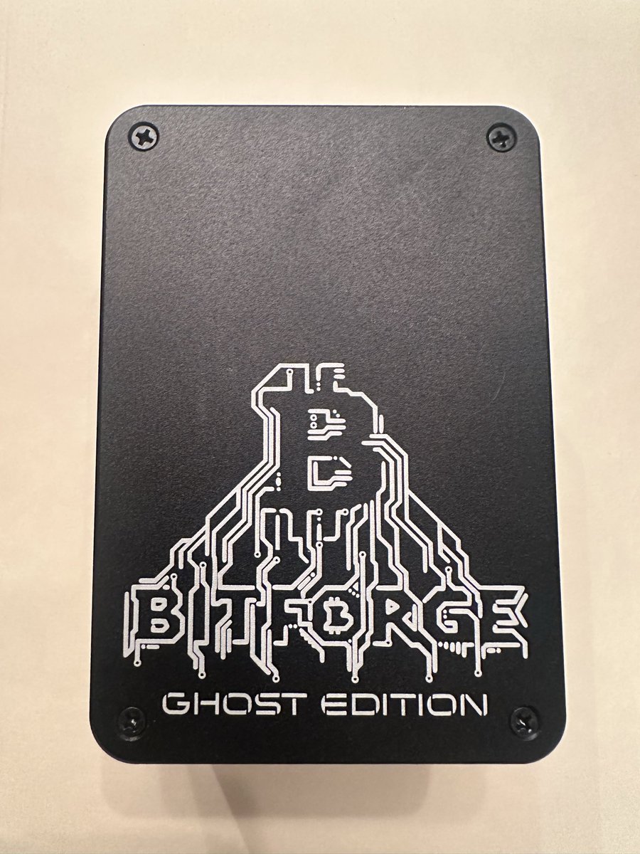 Holyskyguy's tweet photo. This is ridiculous. This is beautiful. I don’t know what else there is to say. You all absolutely killed it. My favorite detail is the bitcoin supply formula on the window. And of course Satoshi here to bring me good luck.
@TheSoloMiningCo @wantclue @dtvelectronics @kliA90_ https://t.co/33eQsW6czs