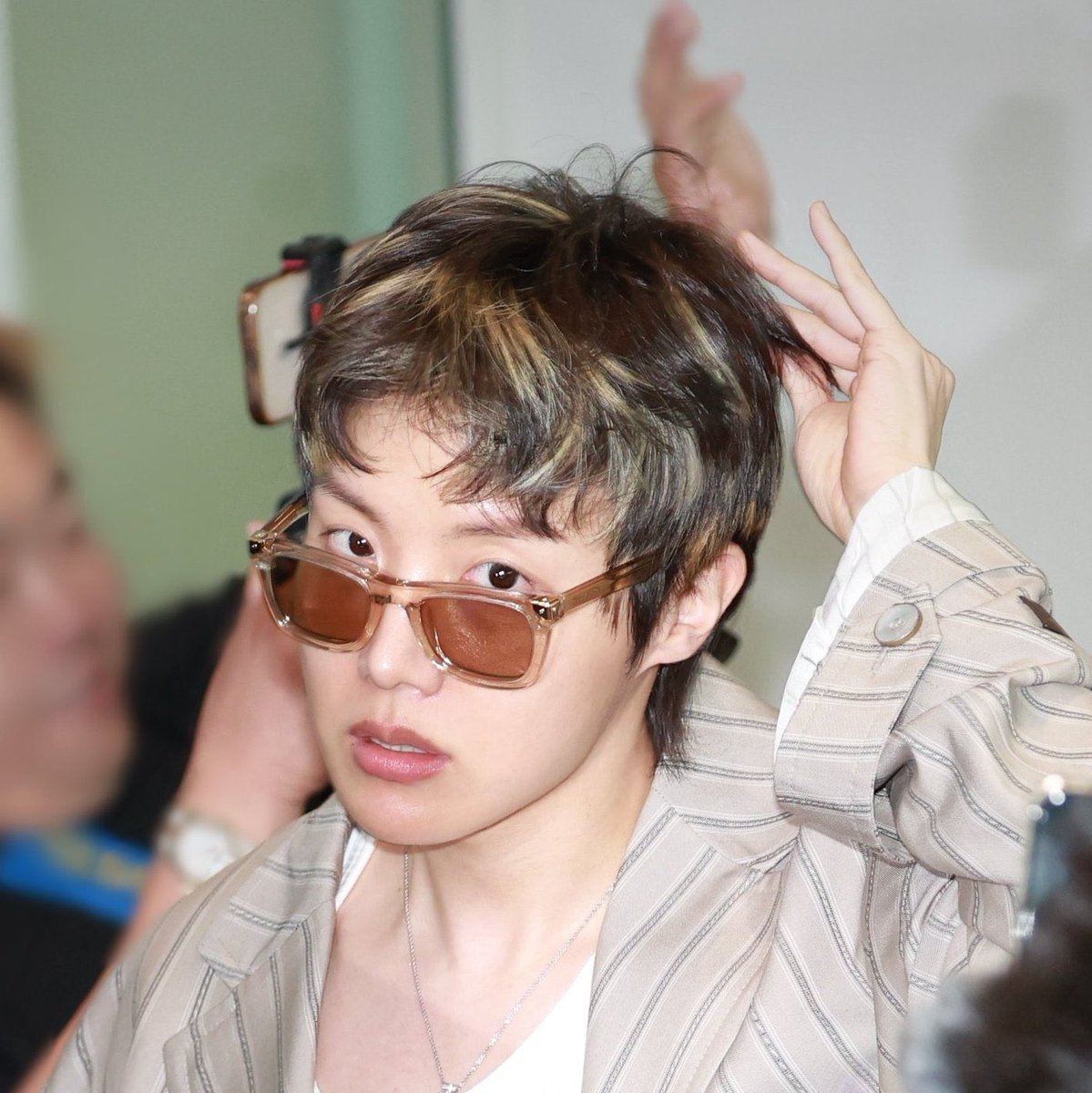 jhope the boogyman tweet media