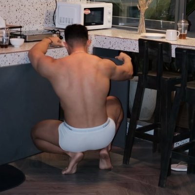 lightning tweet media