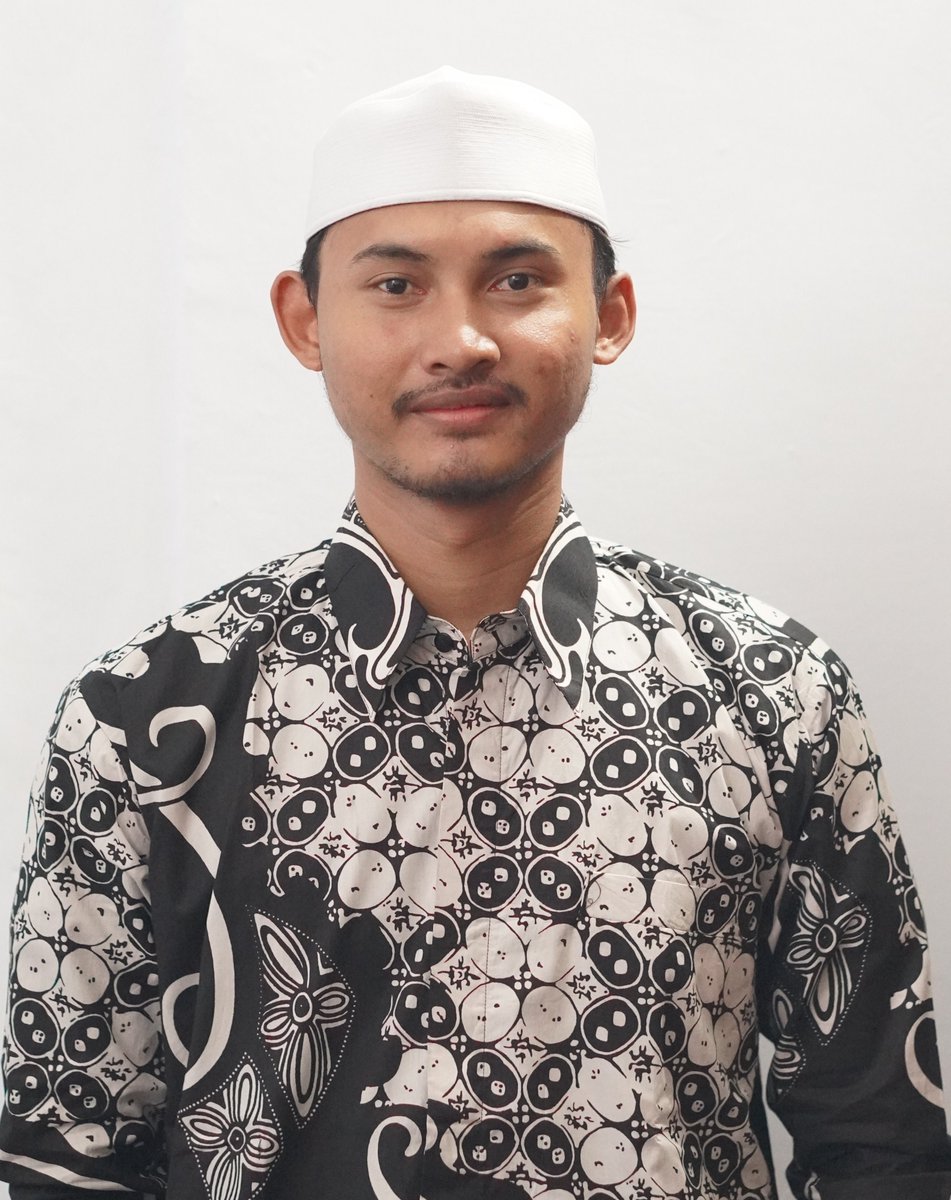 yodantana's tweet photo. "Jangan ada sedikitpun ruang di hati kita yang kemudian tidak menyakini pertolongan dari Allah". https://t.co/UrhszSZKnd