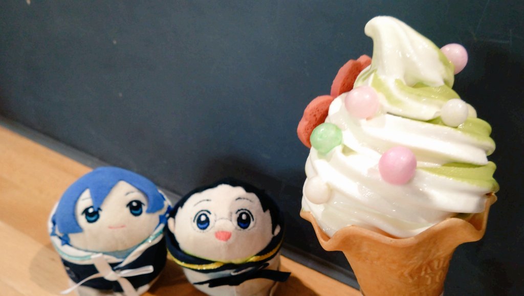もち⭐️

もちもち鑑賞〜🍒🍒

さくらのそふとくりーむ🍦🌸

おいしかったねぇ😊

もちーん🌸