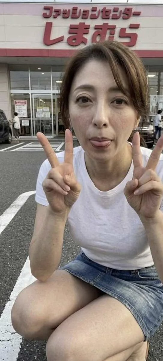 ちほ tweet media