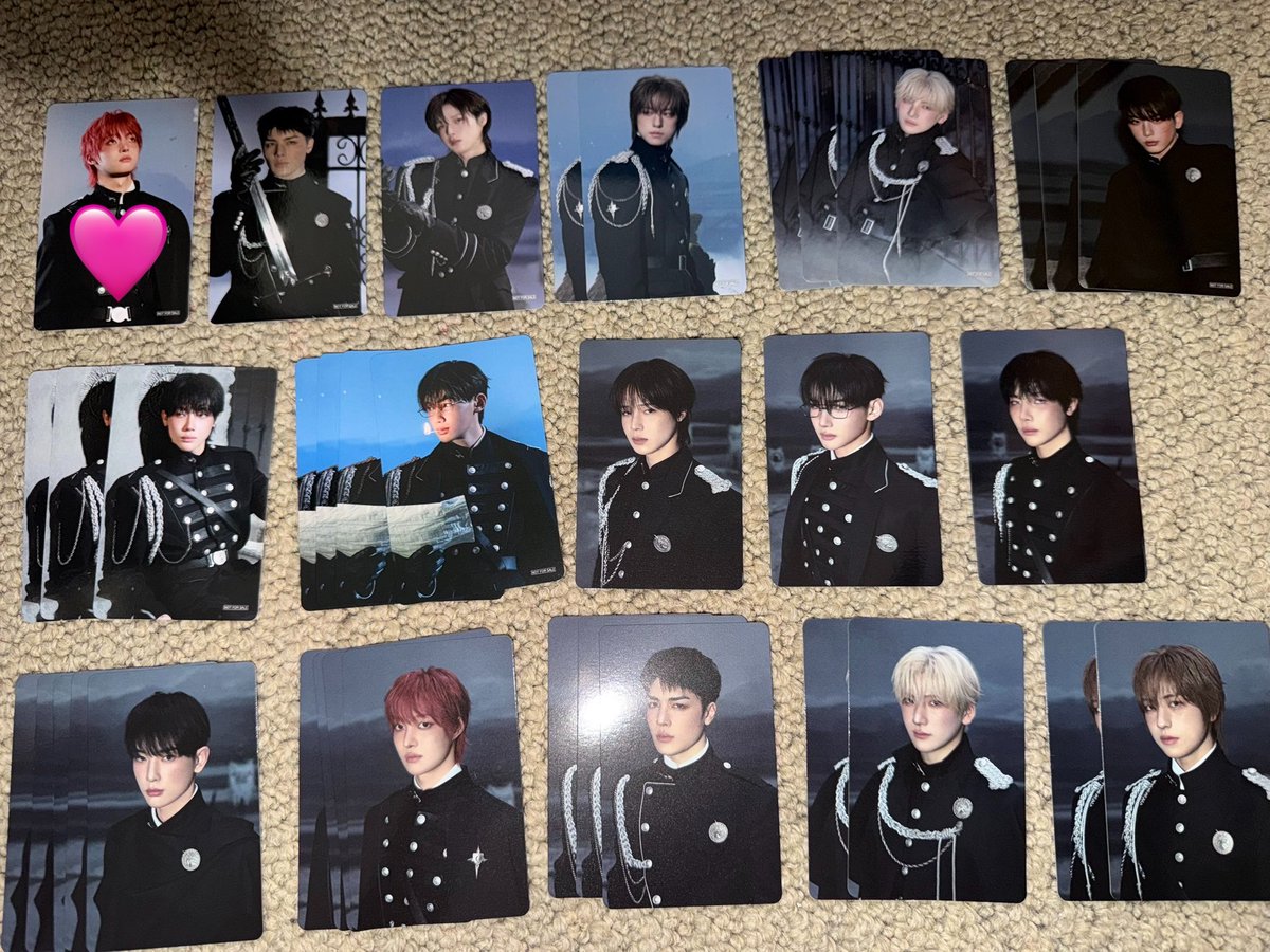 しおり tweet media