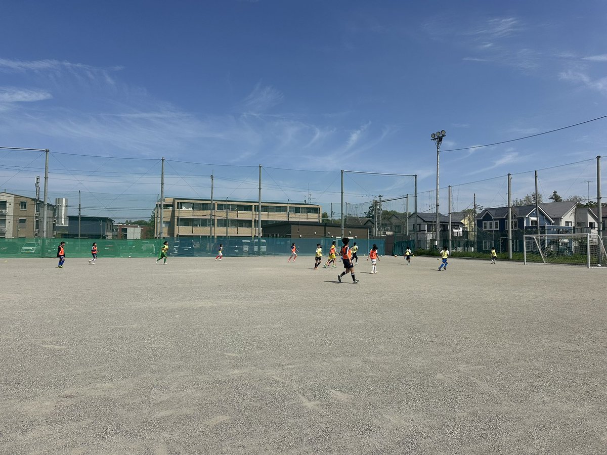zelvia_school's tweet image. #町田ガールズ 活動報告📣|町田市トレセン

2026年度も引き続き、町田サッカー教会女子普及育成活動に、 ゼルビアスクールコーチの佐々木緋菜子が参加しています！

この活動を通して、町田市で女子サッカーに取り組む選手たちの成長につながるよう、全力でサポートしていきます✨⚽️

#zelvia #MFA