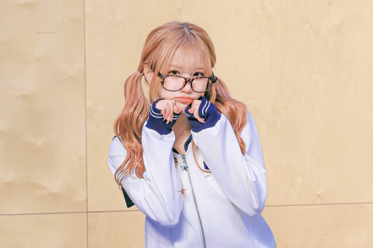 boriichan's tweet photo. 해피 유나 데이 ^_^♡
#LovelyYunaDay #21WishesForYuna
#사랑스러운_유나_날 https://t.co/qw4IbUnOd1