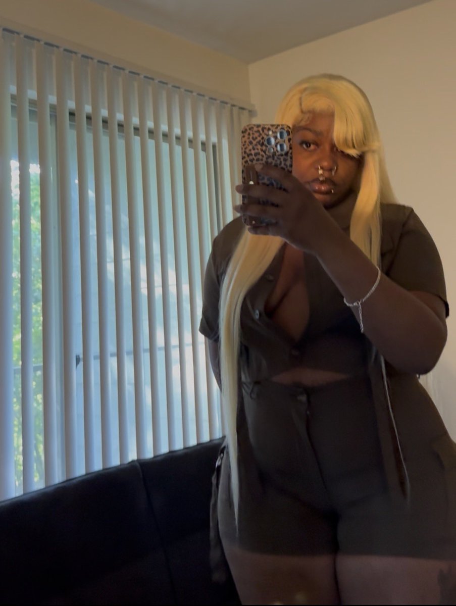 ℕ𝕚𝕜𝕜 𝔼🫦 tweet media