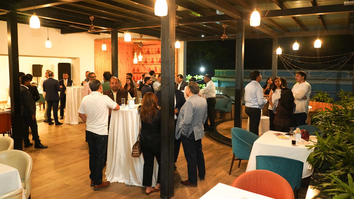 Multipolitan tweet media