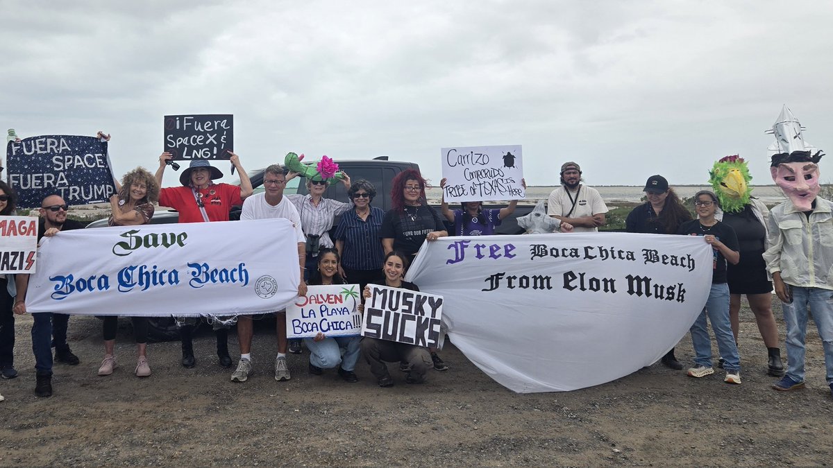 beksbot's tweet photo. Untrue. We had fun protesting SpaceX yesterday in Brownsville. https://t.co/MdjtePfmN5