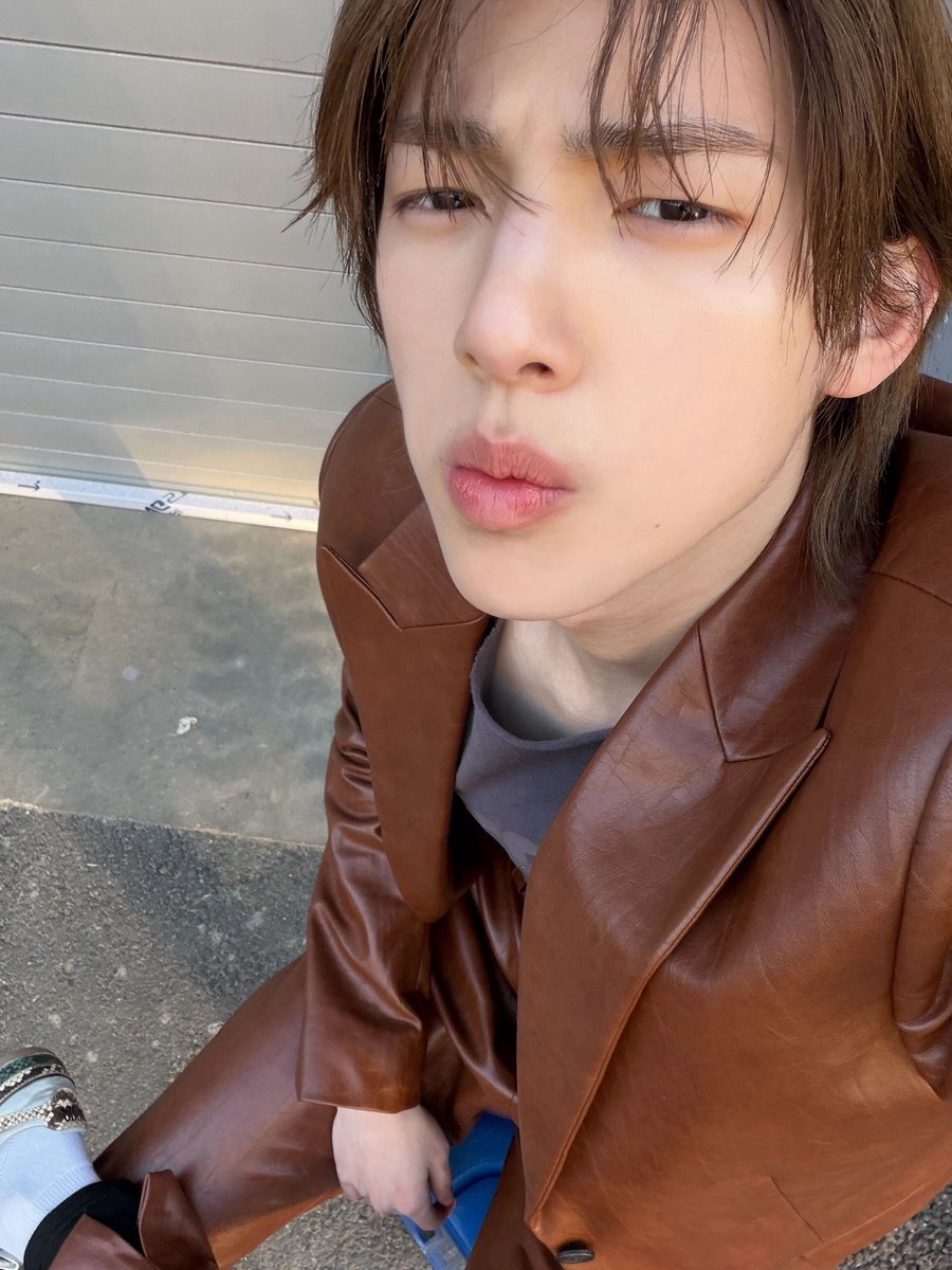 해진이 tweet media