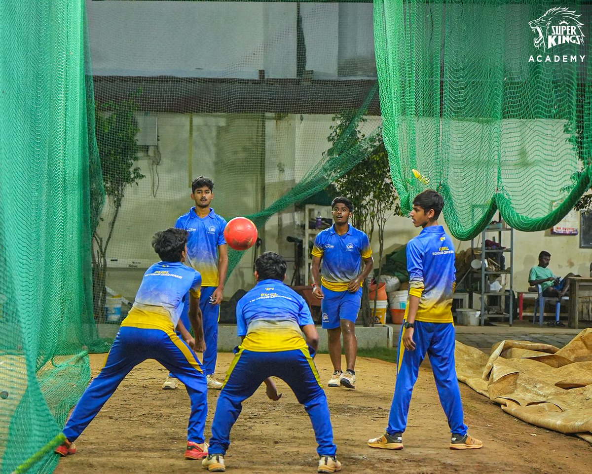 SuperKingsAcad's tweet image. Focus on. Game on. 🔛 

#SuperKingsAcademy
#TrainLikeASuperKing
#SummerCamp 
#CricketCoaching
#Sports

(SKA, Cricket, Sports, Summer Camp)