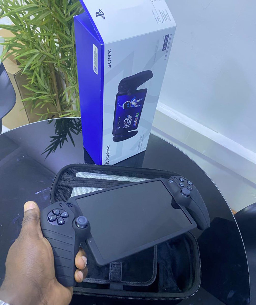 Ps5 To Go From your console to your hands 🎮📲🔥 PlayStation Portal lets you play ...