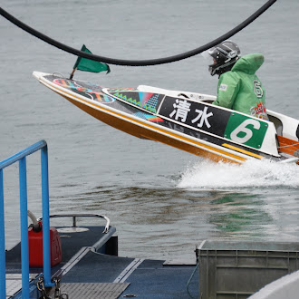 sanspo_boatrace's tweet photo. 【#ボートレース宮島 PG1 第27回 #マスターズチャンピオン】

6Rを展示不正常で欠場した清水敦揮 選手は〝即刻〟帰郷となりましたのでお知らせいたします。 https://t.co/4zQsTHie9z