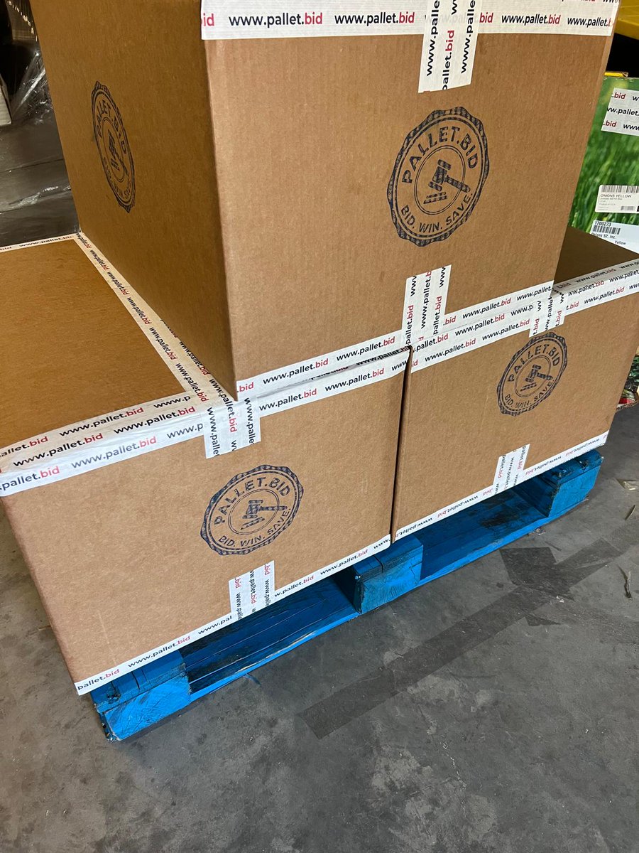 palletbids's tweet photo. Boxes full of mystery. https://t.co/PQvOhUSKDj https://t.co/qWh08AKrJk