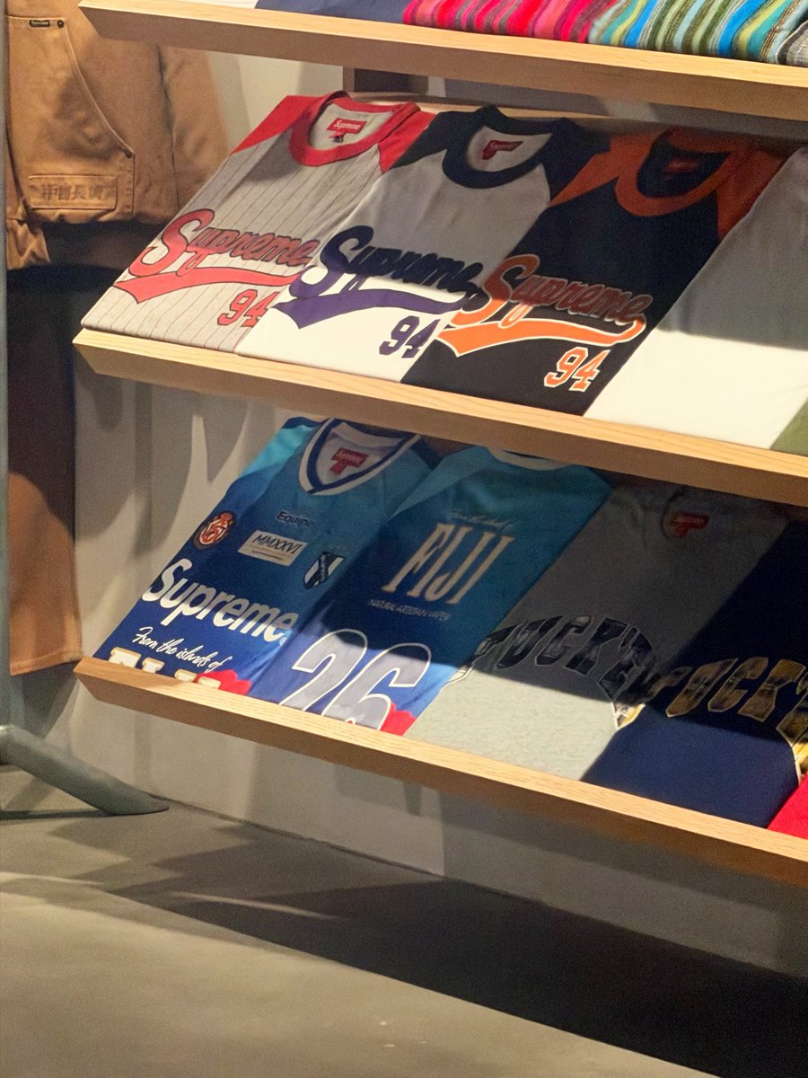 TomasuVT's tweet image. Supreme Week 9 #SS26
📸 by @ErnestKavol4