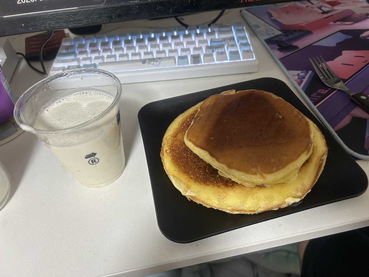 しろ。 tweet media