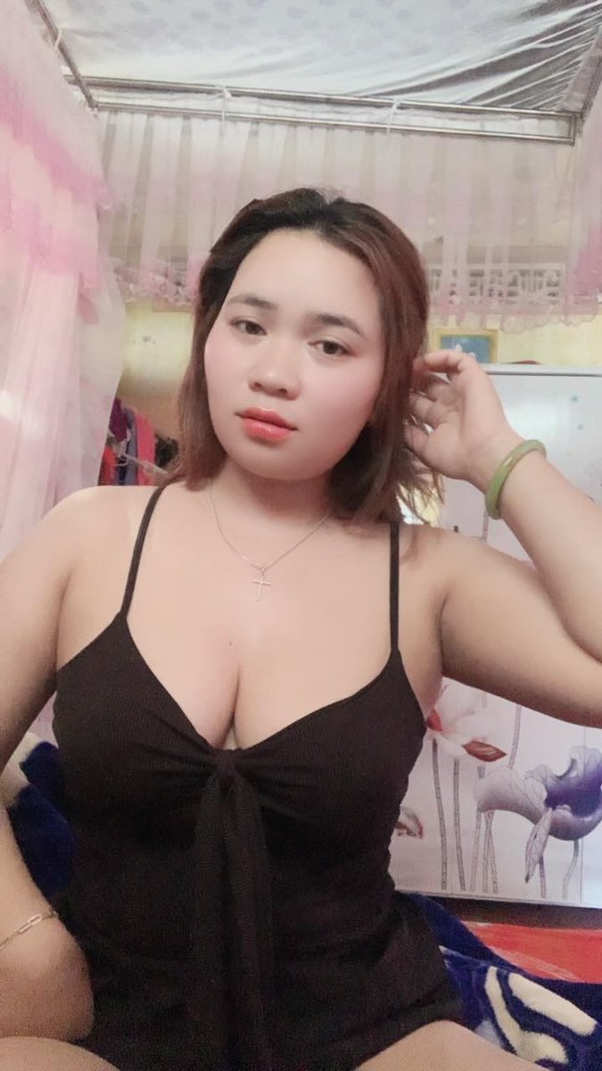 Dauhonghot's tweet photo. buổi trưa nò🥵🥵 https://t.co/xWq1wbfWrt