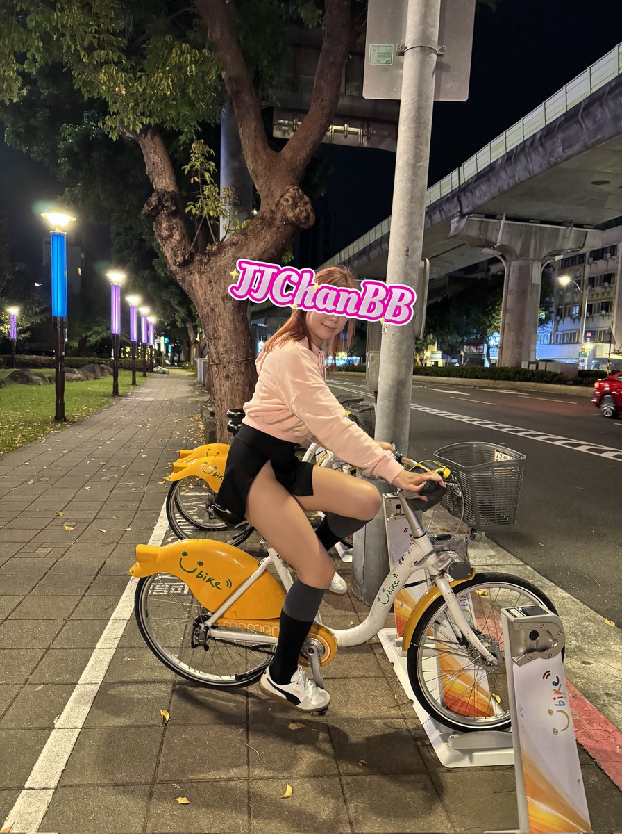 羞羞的露 tweet media