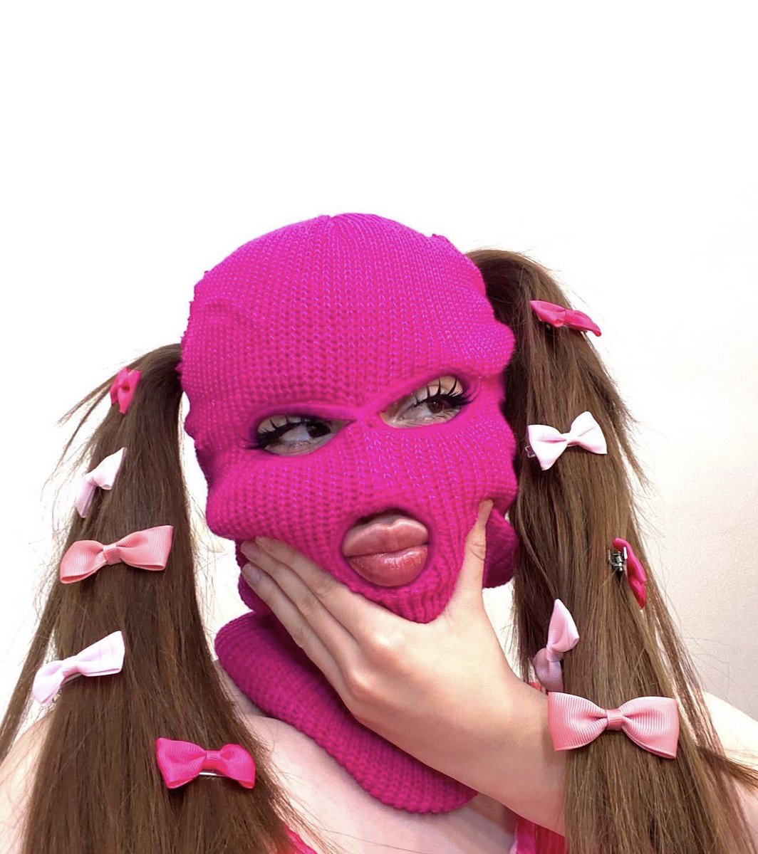 FeetGirlS22's tweet photo. They say good girls wear pink... I say bad girls wear it better. 😈

#BadGirl #PinkBalaclava #NSFW #submission #Teaser https://t.co/iJYLbddMpw