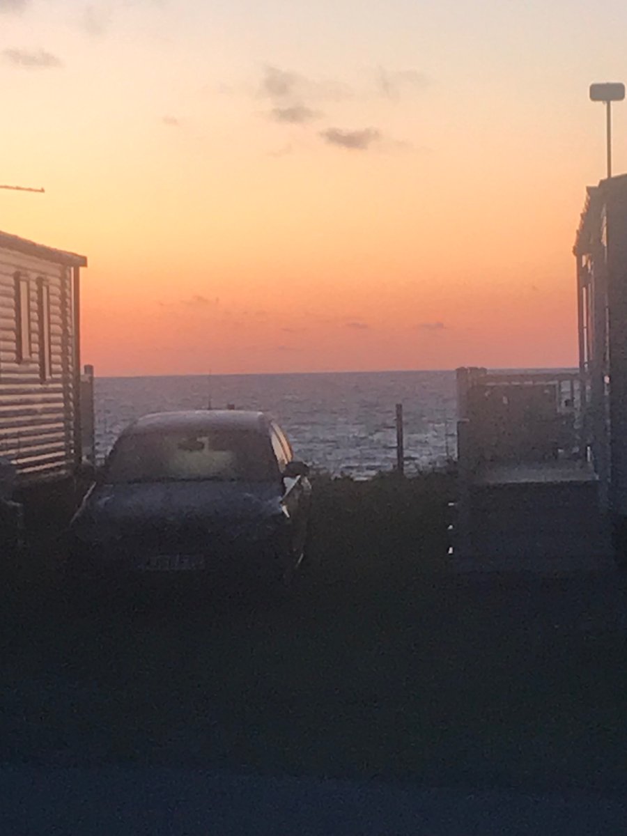 shugiehughie's tweet photo. Sunrise from Sutherland #TheHighlands https://t.co/HmnIil8N1g