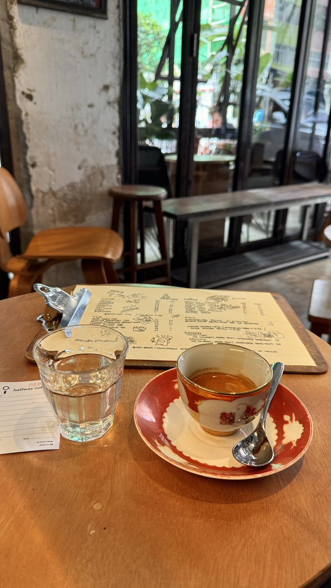 t h é o 🇭🇰 tweet media