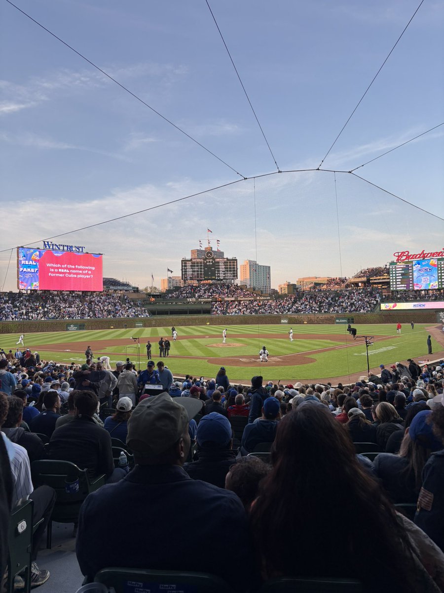 jobin_theman's tweet image. Love you, @Cubs #FlyTheW