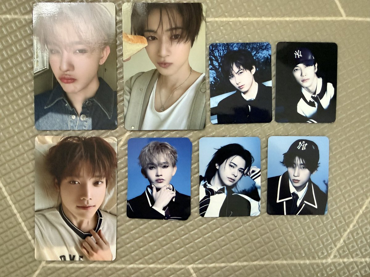 マ  ユ tweet media