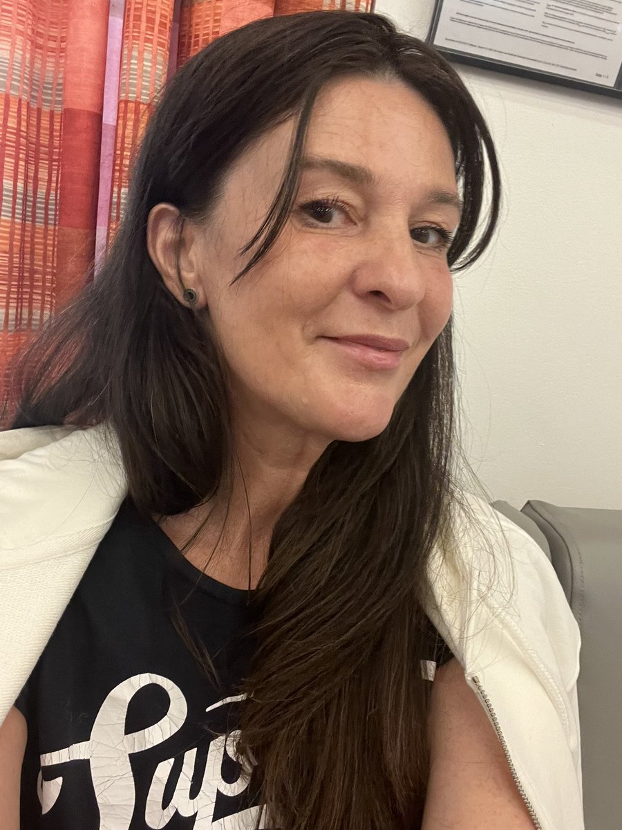 Klara Eman tweet media