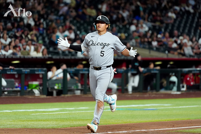 aflo_tv's tweet photo. #MLB #ホワイトソックス #村上宗隆 が5試合連発
（No.327930253 写真：AP/アフロ）

ダイヤモンドバックス戦の7回
5試合連続ホームランとなる10号2ランを放つ

MLB日本人選手の写真はコチラから⚾️
https://t.co/wo0LIjaKgj https://t.co/5BC8tD6jUw